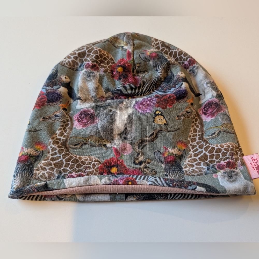 Herzilein Wien Girls Cotton Beanie All Over Animals Print Made In Austria